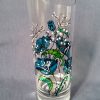 vase/blue