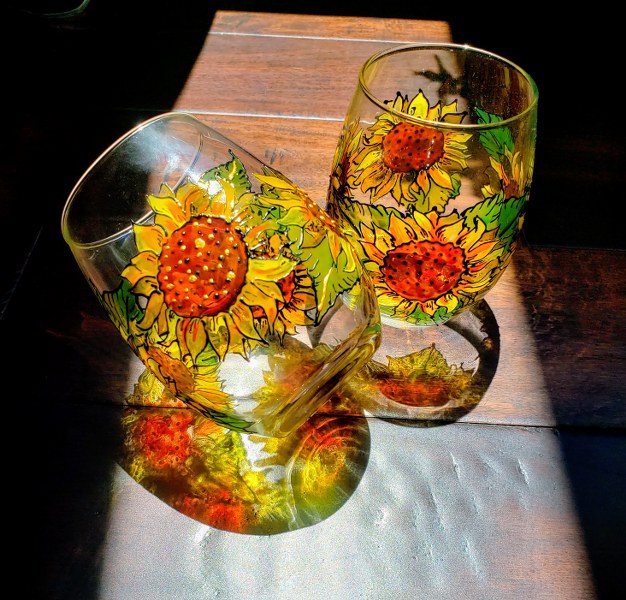 Sunflower stemless wine glasses